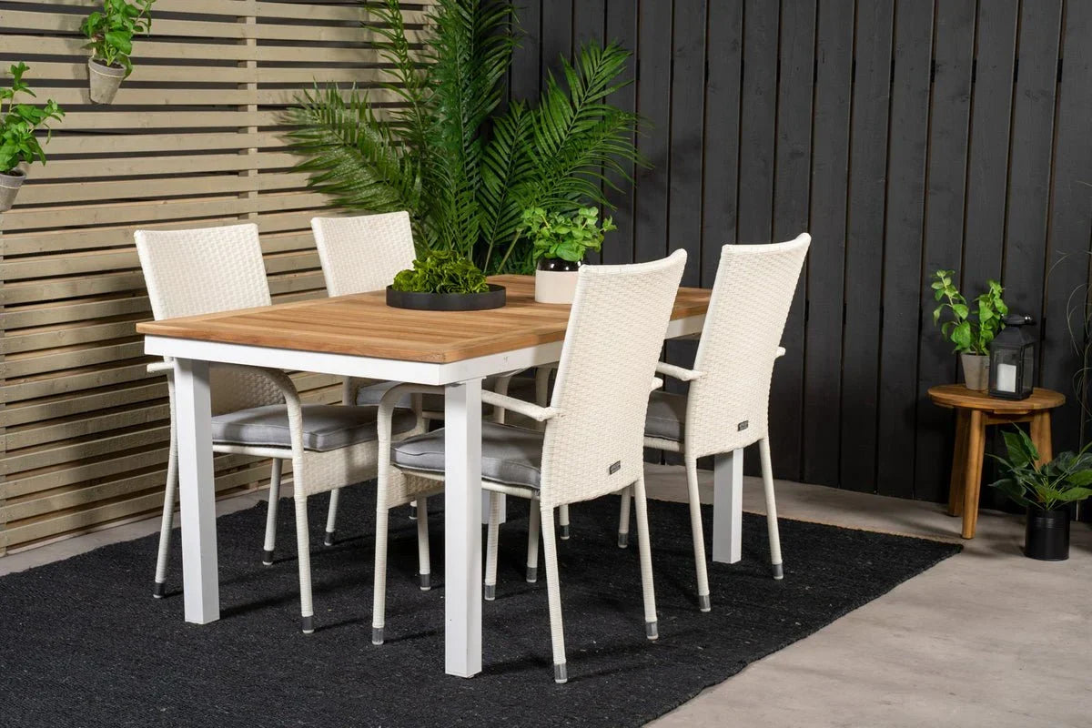 2er Set - Gartenstuhl Alwa - ein weißer aus Rattan gefertigter Stuhl