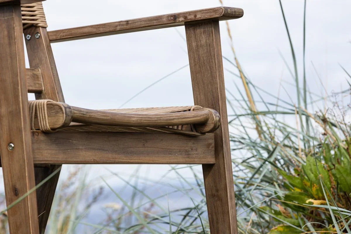 2er Set Gartenstuhl Koru - ein naturfarbener Stuhl aus Akazienholz