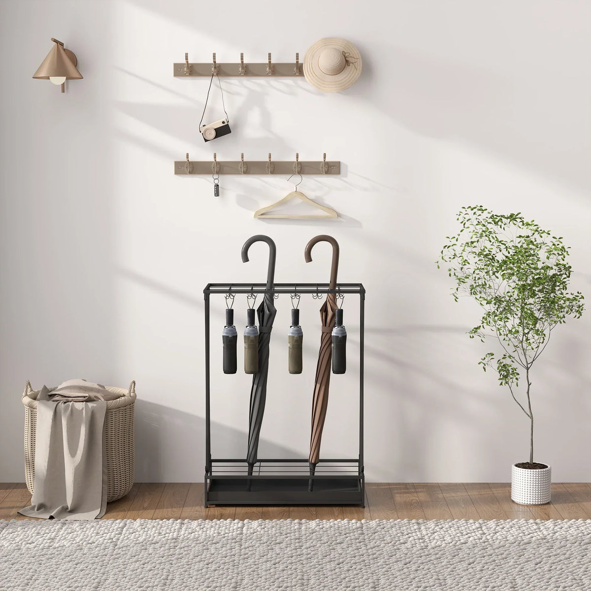 HOMCOM Regenschirmständer aus Stahl Rechteckiger Regenschirmhalter mit 24 Haken, 21 Öffnungen, Abnehmbarer Wassertropfschale für Gehstöcke & Regenschirme 50 x 24 x 68 cm Schwarz